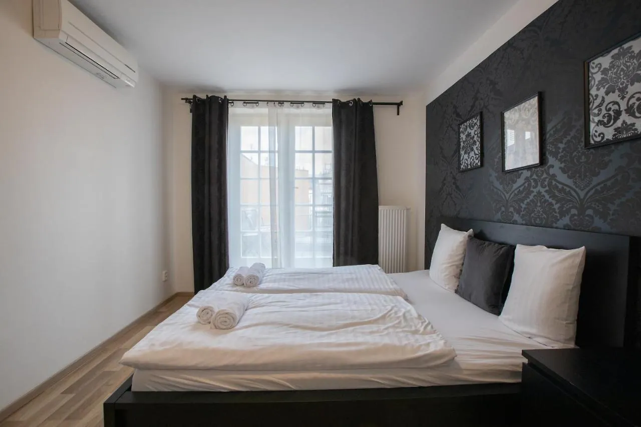 Aparthotel Old Strand Spirit Prague