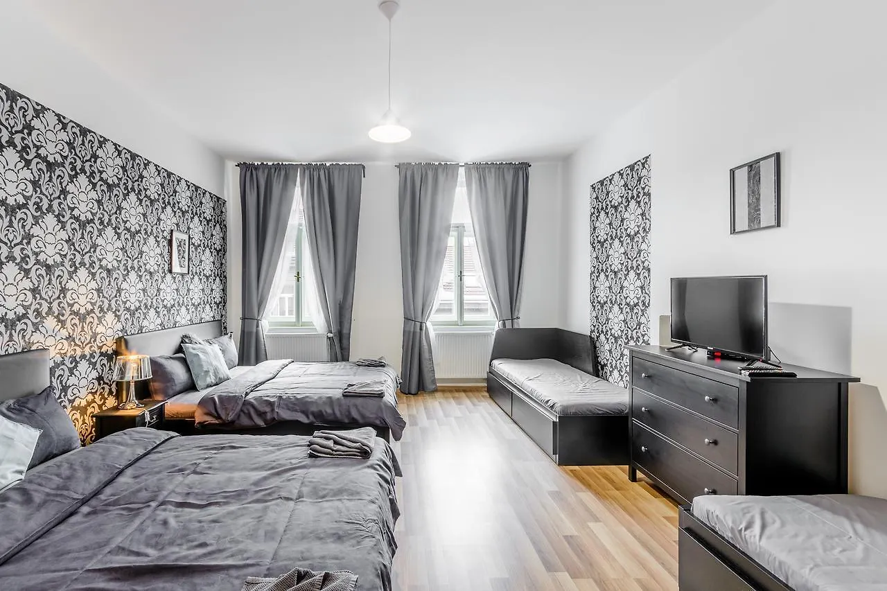 Aparthotel Old Strand Spirit Prague